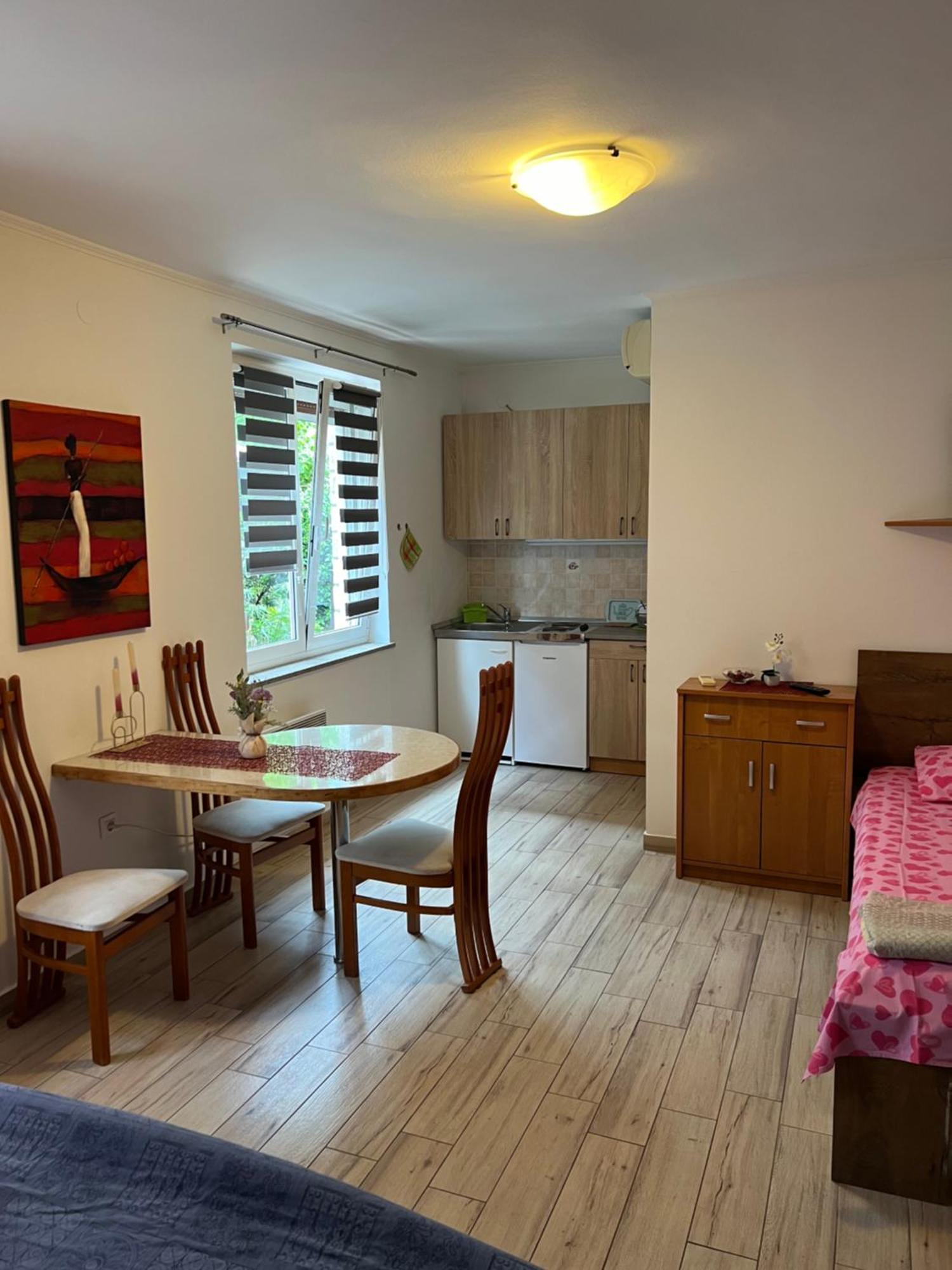 Apartments Ritosa-Ізола Екстер'єр фото